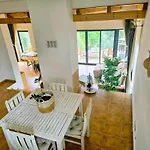 Oku Homestay szállás *