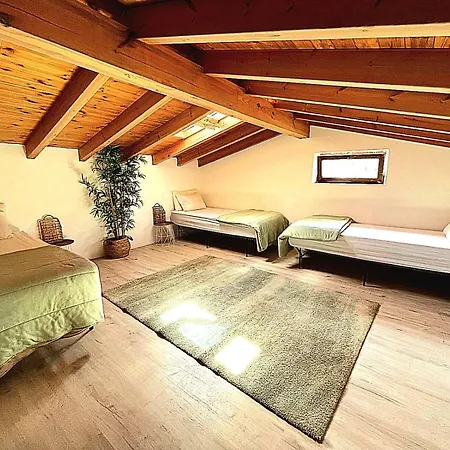 בית אירוח Oku