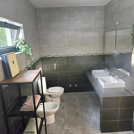 Oku בית אירוח מונצ'יק