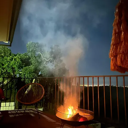 Oku בית אירוח *