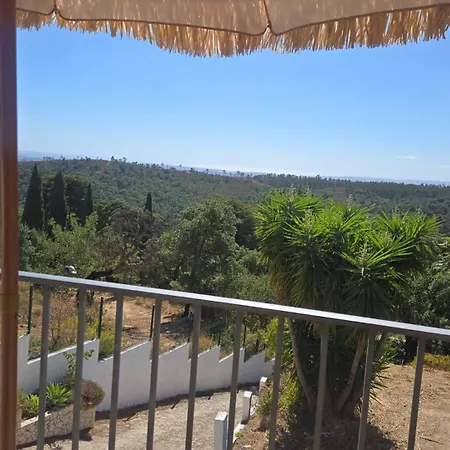 בית אירוח Oku מונצ'יק