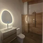 Quarto em Acomodações Particulares Oku *
